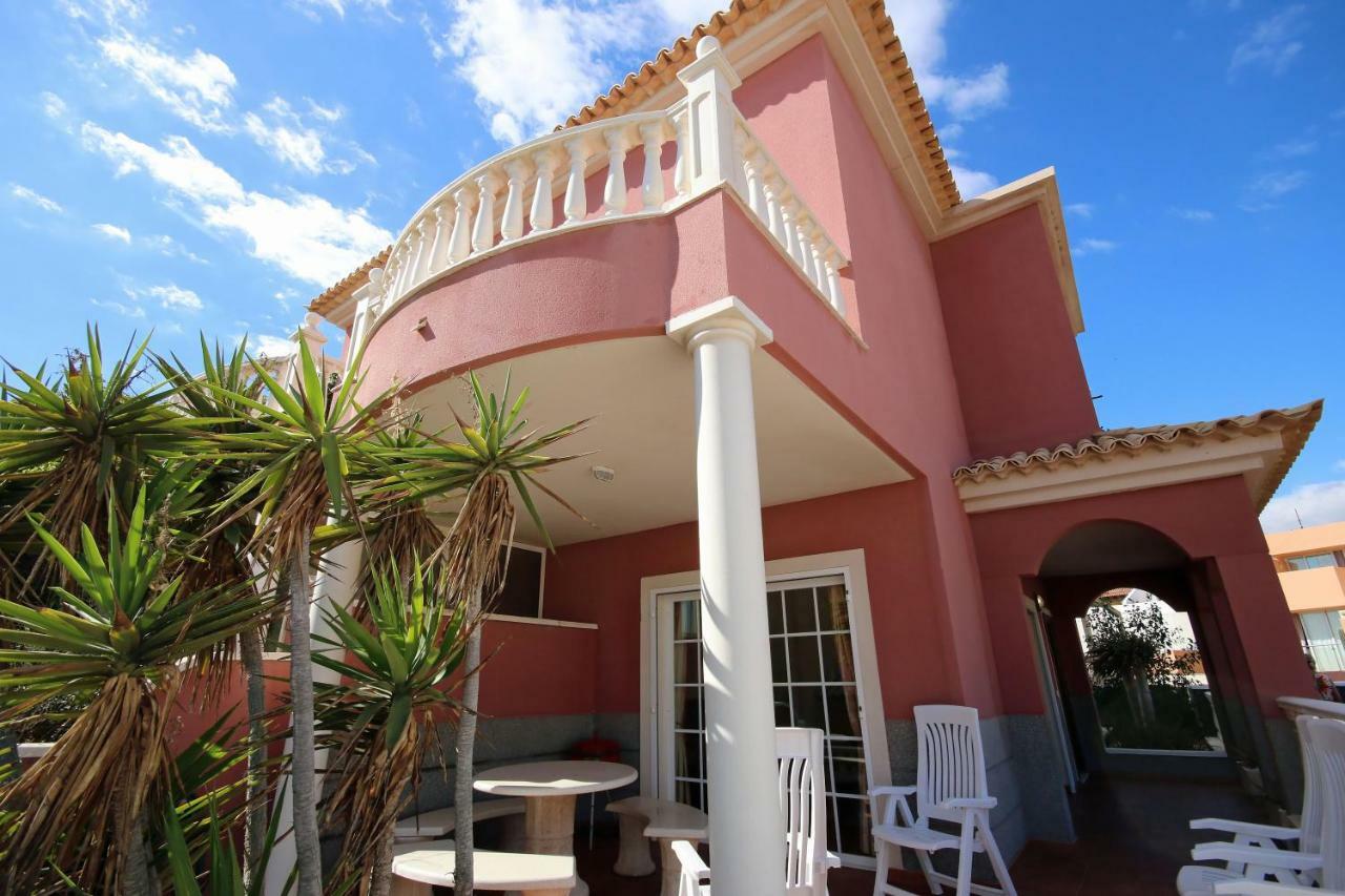 Las Dunas 2 By Rentmedano Pretty 2 Bedroom Villa, Ocean Views, Pool And Wifi Эль-Медано Экстерьер фото